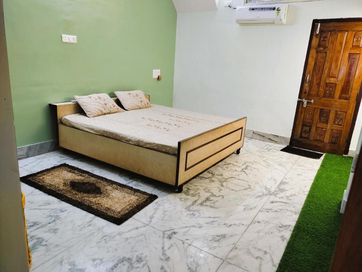 Yellow Homestay - Modern 2Bhk Ac Stay Jabalpur Eksteriør billede
