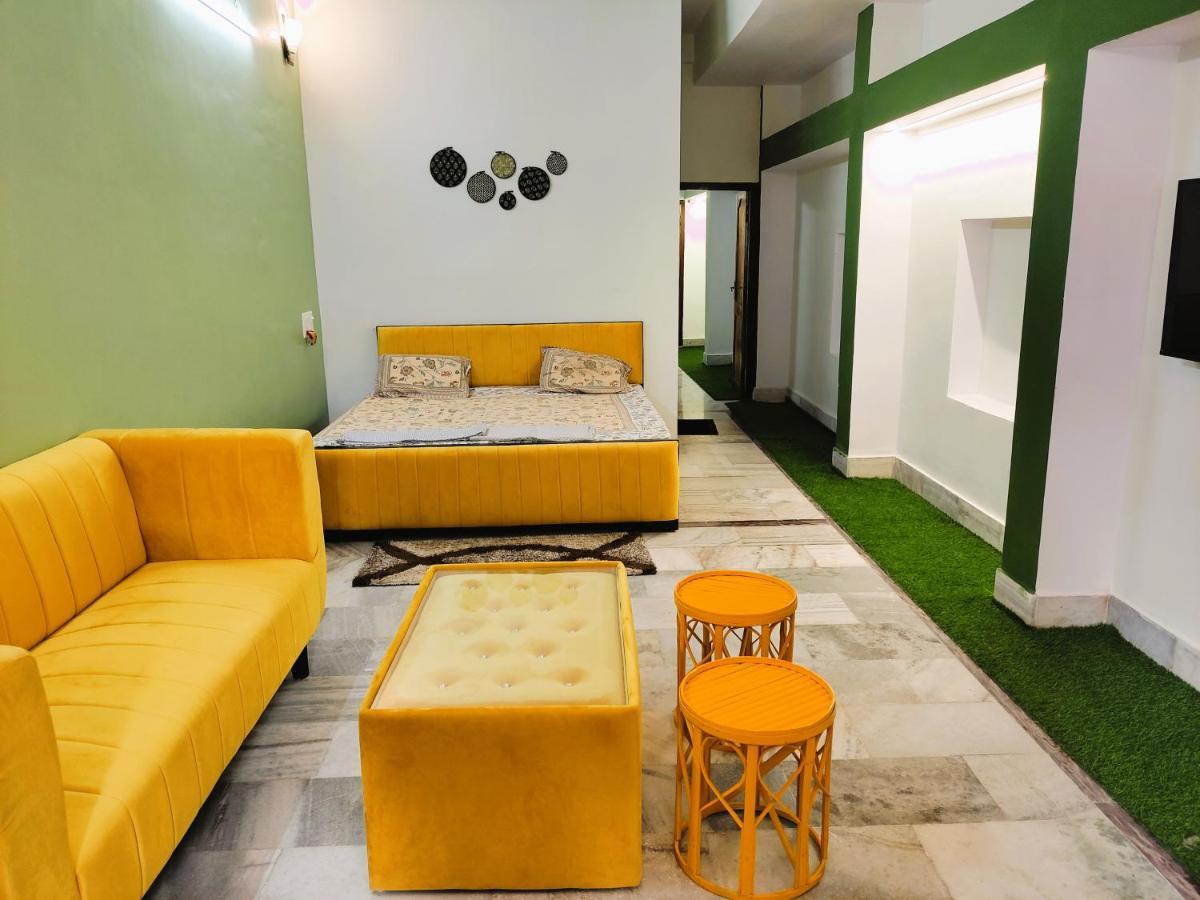 Yellow Homestay - Modern 2Bhk Ac Stay Jabalpur Eksteriør billede