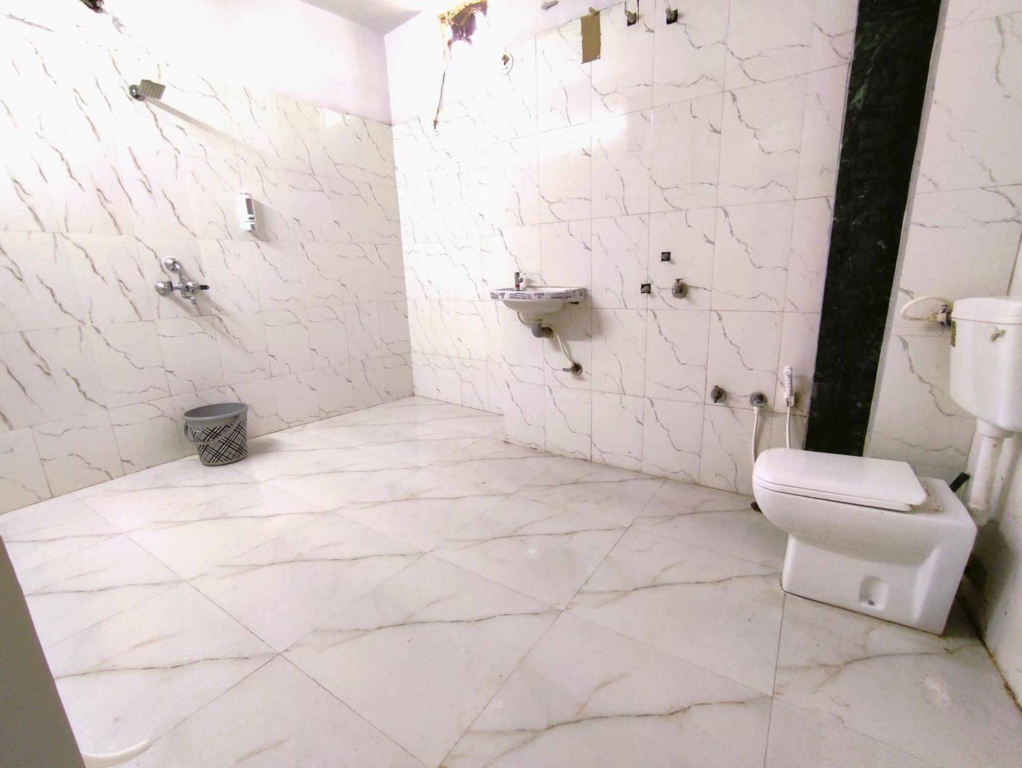 Yellow Homestay - Modern 2Bhk Ac Stay Jabalpur Eksteriør billede